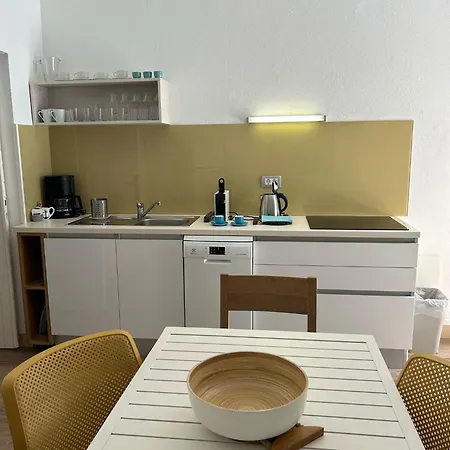 In Ruza Beachfront Elegance On Europes 公寓