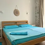 Beachfront In Ruza At Punta Rata شقة *