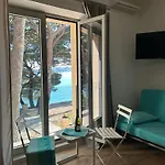 Beachfront In Ruza At Punta Rata شقة *